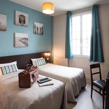 Logis Hotel Restaurant De La Poste Le Mele-sur-Sarthe Ngoại thất bức ảnh