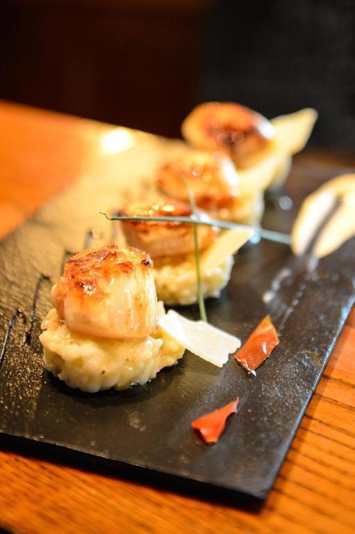 Logis Hotel Restaurant De La Poste Le Mele-sur-Sarthe Ngoại thất bức ảnh