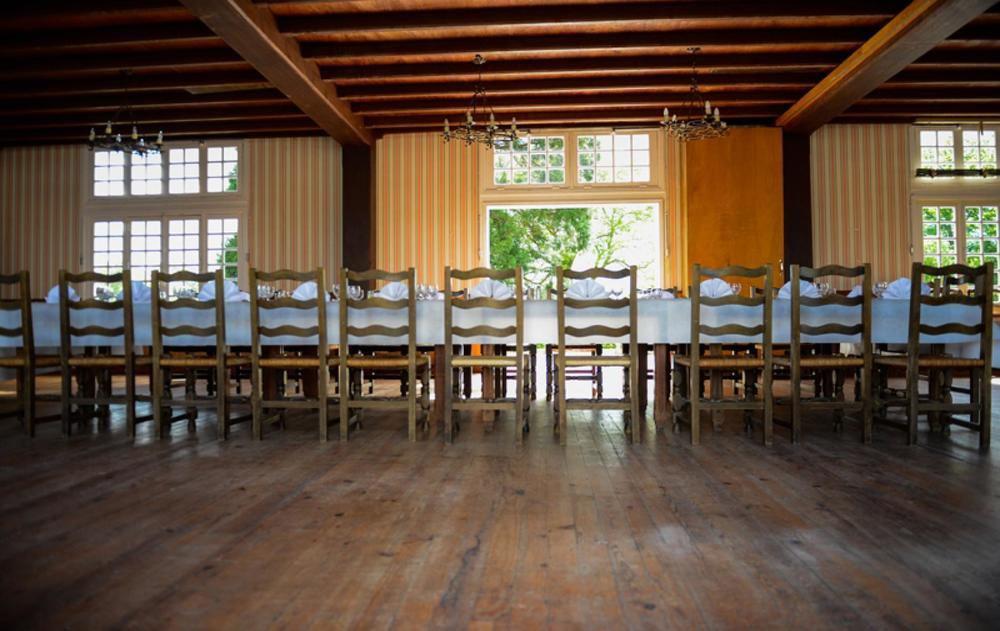 Logis Hotel Restaurant De La Poste Le Mele-sur-Sarthe Ngoại thất bức ảnh